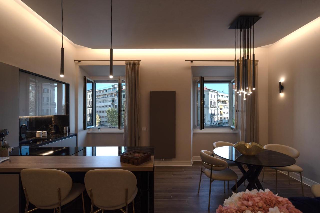 Domina-Boutique Apartment Napoli Bagian luar foto